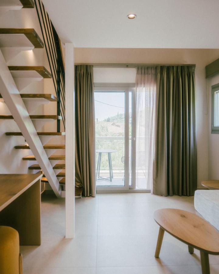 Eterrano Seaside Retreat Hotel Parga Exterior photo