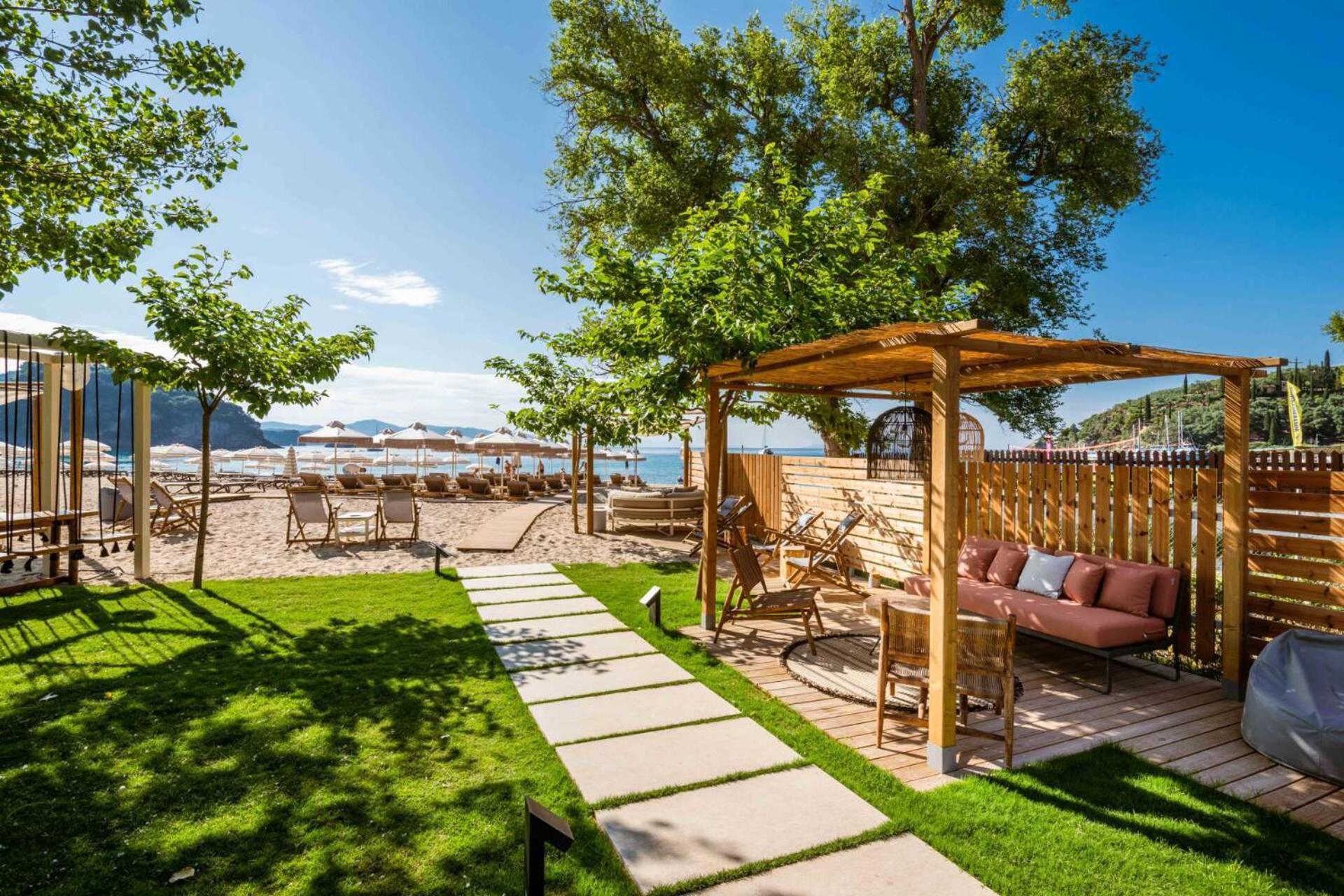 Eterrano Seaside Retreat Hotel Parga Exterior photo