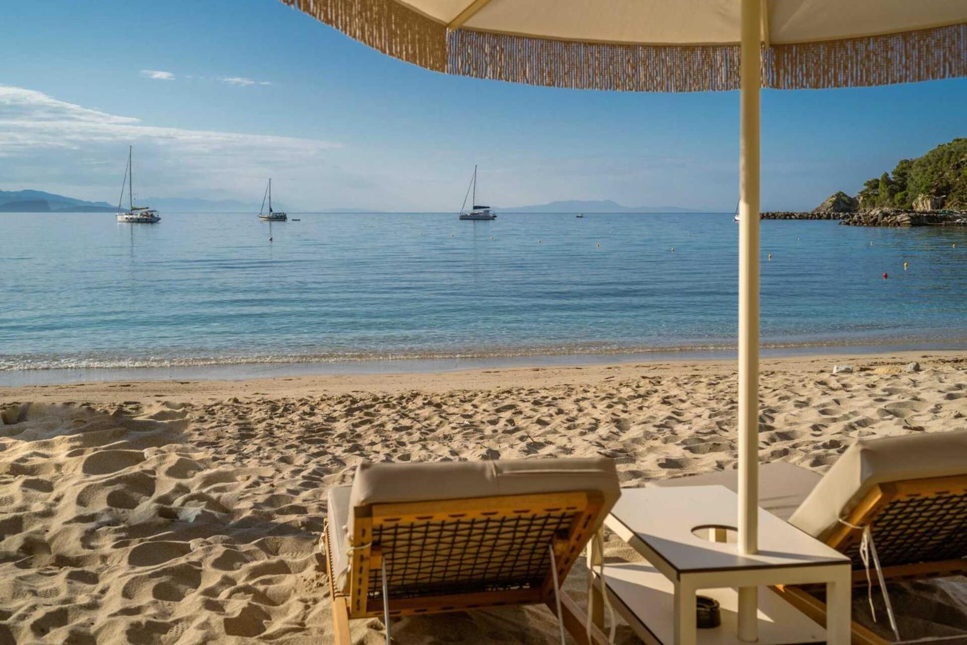 Eterrano Seaside Retreat Hotel Parga Exterior photo